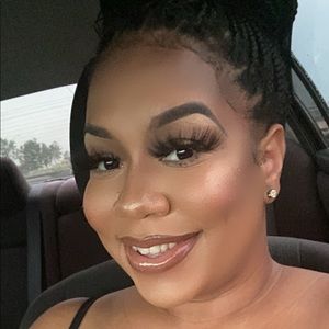 Meet your Posher, Winifred